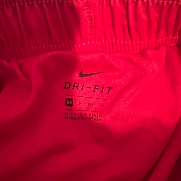 NWOT Nike Tempo Red Stars Shorts - Picture 4 of 4